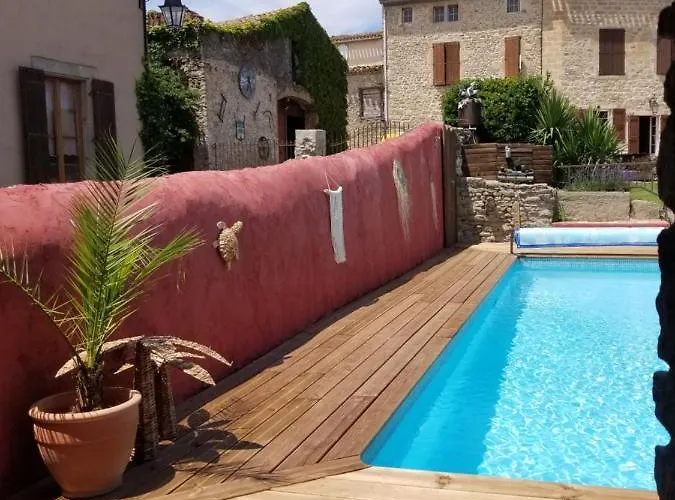 Domaine Du Prieure Couvent & Presbytere